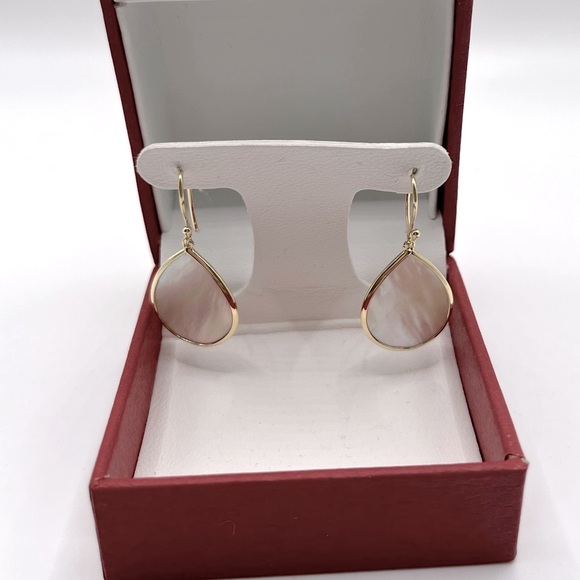 18k Yellow Gold Mother of Pearl Earrings - Picture 1 of 6